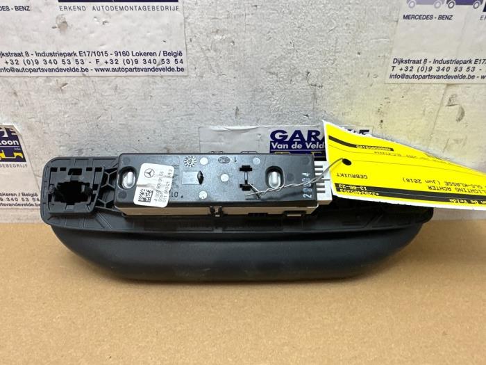 Iluminación interior detrás Mercedes GLC-Klasse