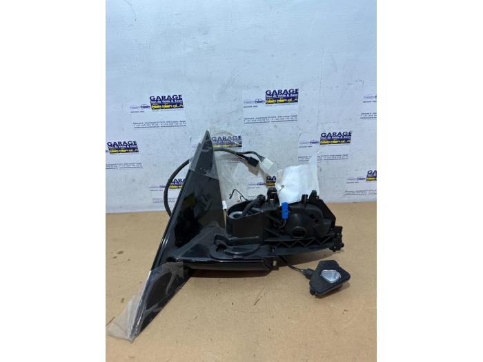 Retrovisor externo izquierda Mercedes E-Klasse