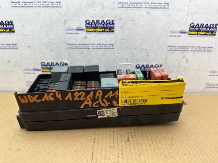 Fuse box Mercedes ML-Klasse