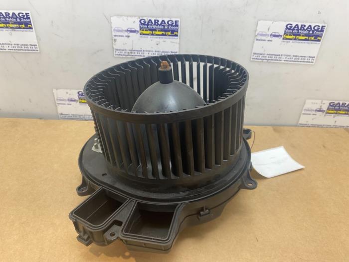 Heating and ventilation fan motor Mercedes ML-Klasse