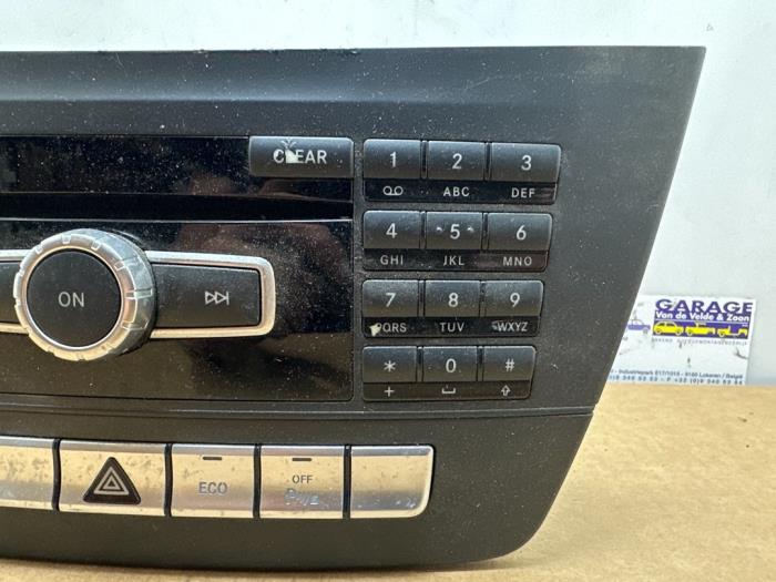 Radio Mercedes C-Klasse