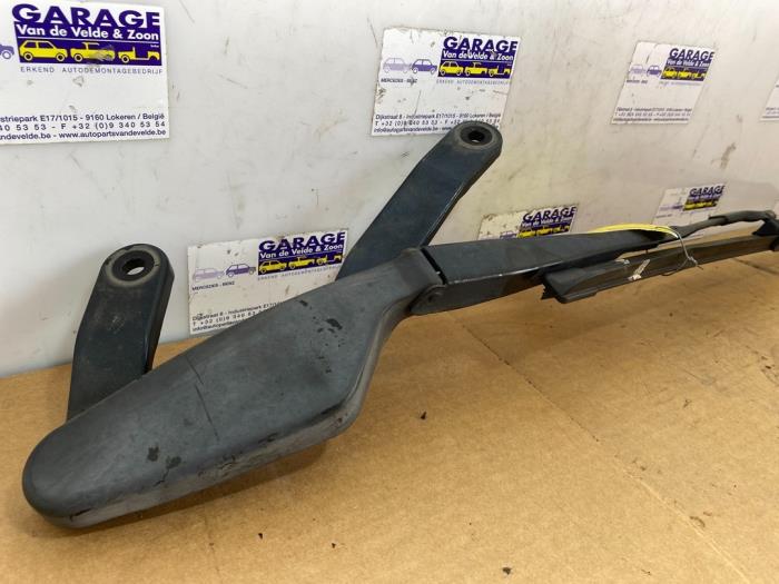 Scheibenwischerarm vorne Mercedes C-Klasse