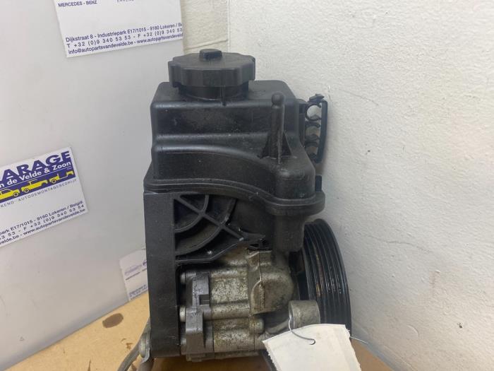Pompe direction assistée Mercedes C-Klasse