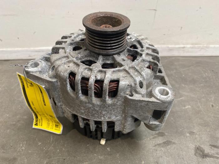 Dynamo Mercedes C-Klasse