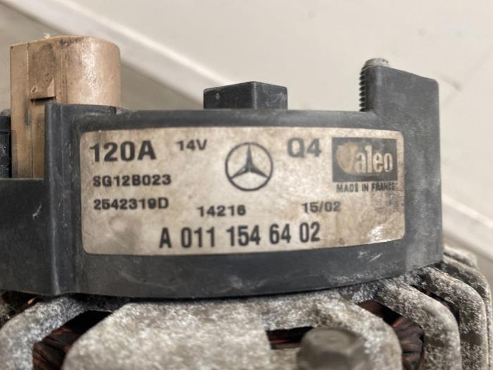 Dynamo Mercedes C-Klasse