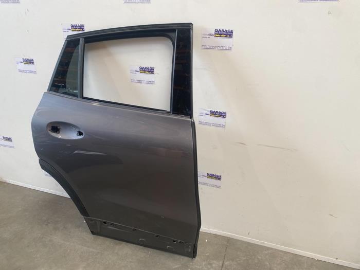 Drzwi prawe tylne wersja 4-drzwiowa Mercedes GLA