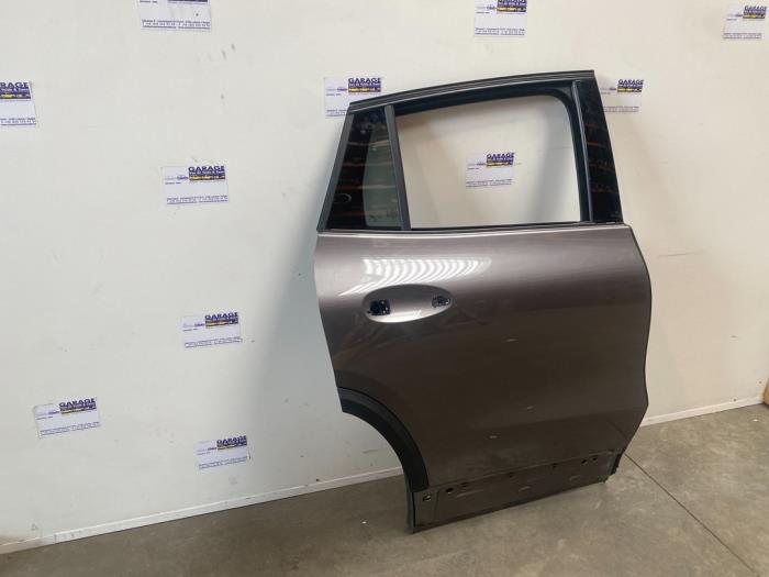 Drzwi prawe tylne wersja 4-drzwiowa Mercedes GLA