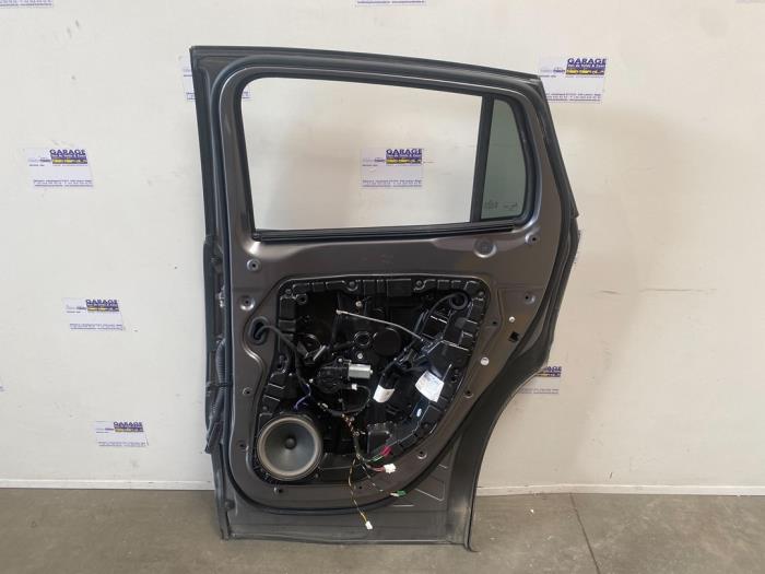 Portière 4portes arrière droite Mercedes GLA