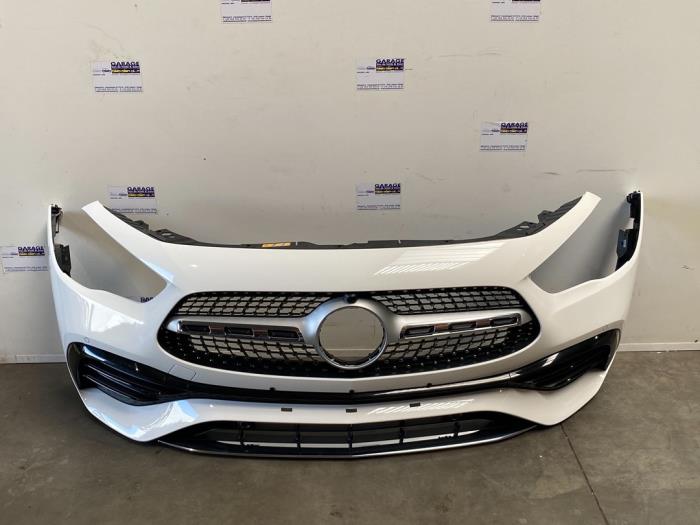 Zderzak przedni Mercedes GLA