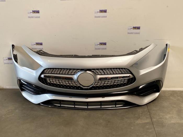 Zderzak przedni Mercedes GLA