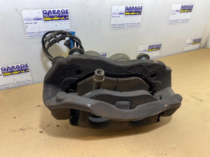 Remklauw (Tang) rechts-voor Mercedes Sprinter