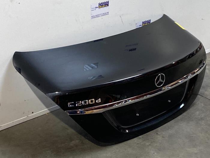Kofferdeksel van een Mercedes-Benz C (W205) C-200d 2.2 16V 2018