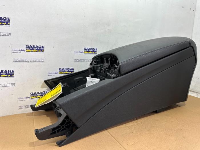 Middle console Mercedes C-Klasse
