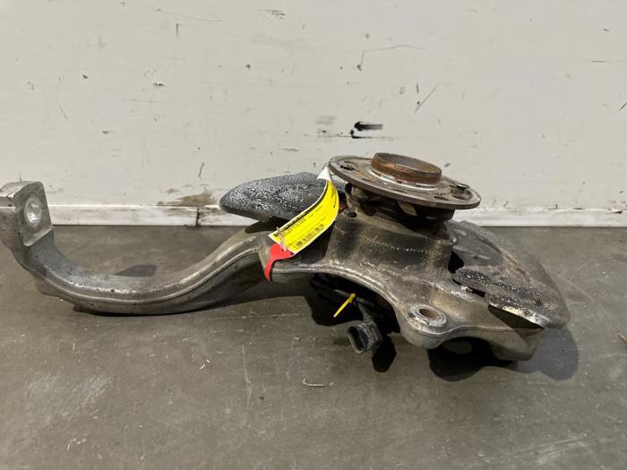 Knuckle, front right Mercedes C-Klasse