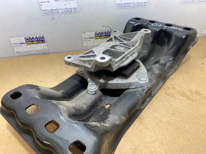 Engine mount Mercedes C-Klasse