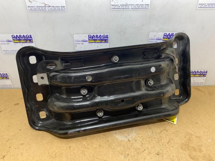 Engine mount Mercedes C-Klasse