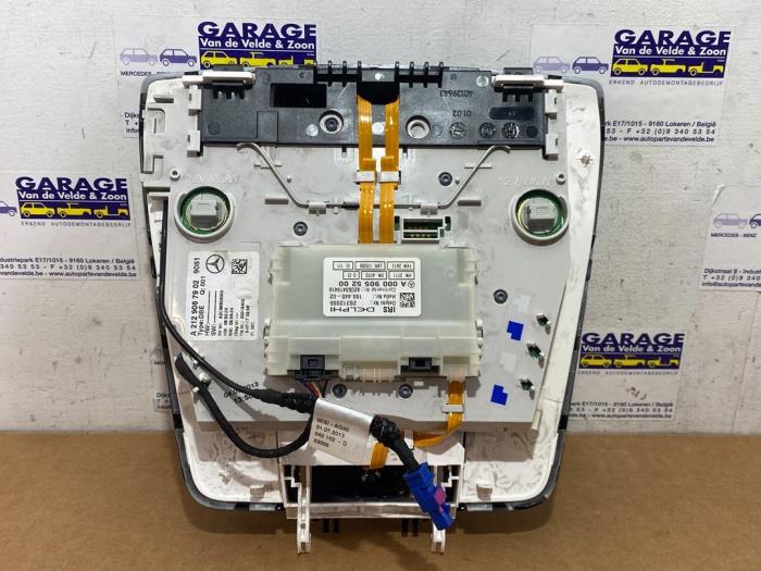 Oswietlenie wewnetrzne przód Mercedes E-Klasse