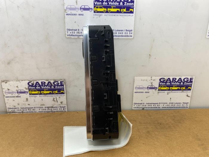 Multi-functional window switch Mercedes CLA