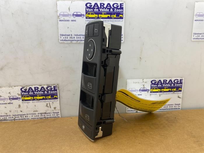 Multi-functional window switch Mercedes GLA