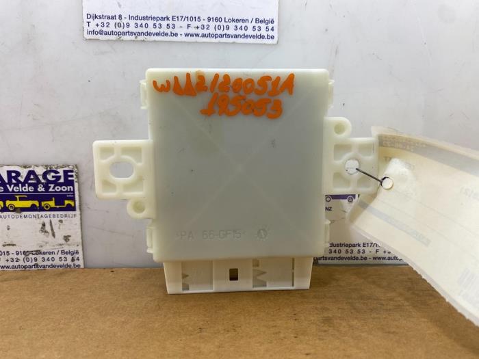 Parkeerhulp computer Mercedes E-Klasse