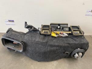 Gebruikte Kachelhuis Mercedes C (W204) 2.2 C-200 CDI 16V BlueEFFICIENCY Prijs € 181,50 Inclusief btw aangeboden door Autoparts Van De Velde