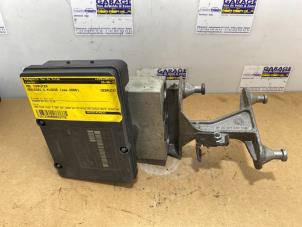 Gebruikte Computer ABS Mercedes C (W203) 2.2 C-200 CDI 16V Prijs € 72,60 Inclusief btw aangeboden door Autoparts Van De Velde