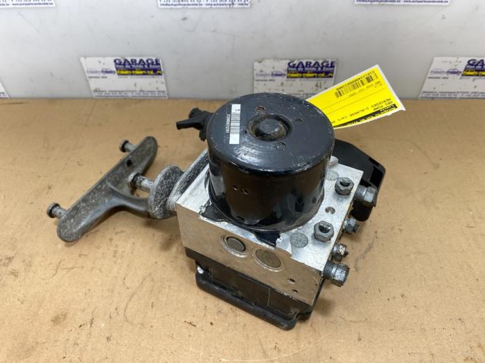 Bomba ABS Mercedes C-Klasse