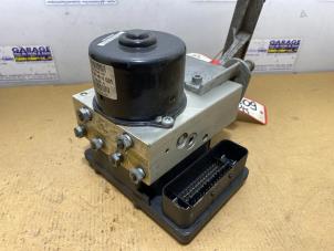 Gebruikte ABS Computer Mercedes CLC (C203) 2.2 200 CDI 16V Prijs € 72,60 Inclusief btw aangeboden door Autoparts Van De Velde