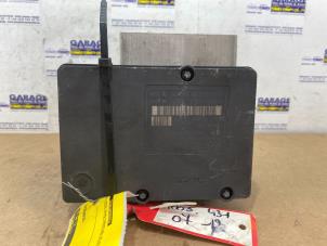 Gebruikte ABS Computer Mercedes C (W203) 2.2 C-200 CDI 16V Prijs € 72,60 Inclusief btw aangeboden door Autoparts Van De Velde