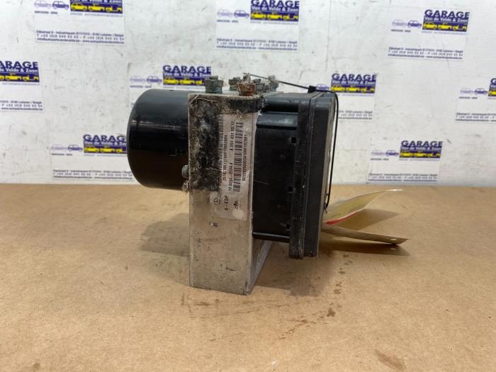 Ordinateur ABS Mercedes ML-Klasse