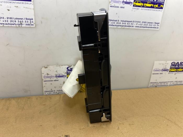 Multi-functional window switch Mercedes C-Klasse