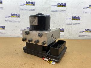 Gebruikte ABS Computer Mercedes CLC (C203) 2.2 200 CDI 16V Prijs € 72,60 Inclusief btw aangeboden door Autoparts Van De Velde