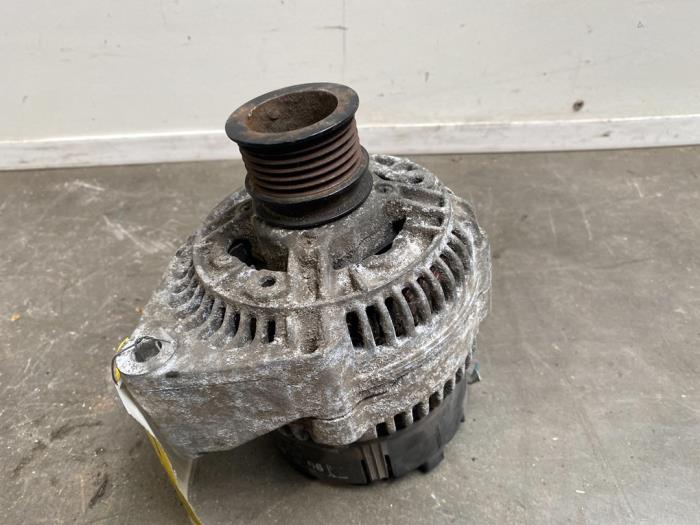 Dynamo Mercedes C-Klasse