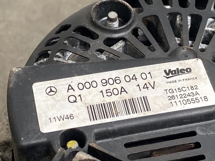 Dynamo Mercedes C-Klasse