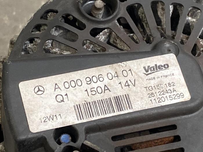 Dynamo Mercedes C-Klasse