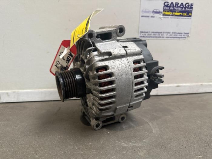 Dynamo Mercedes C-Klasse