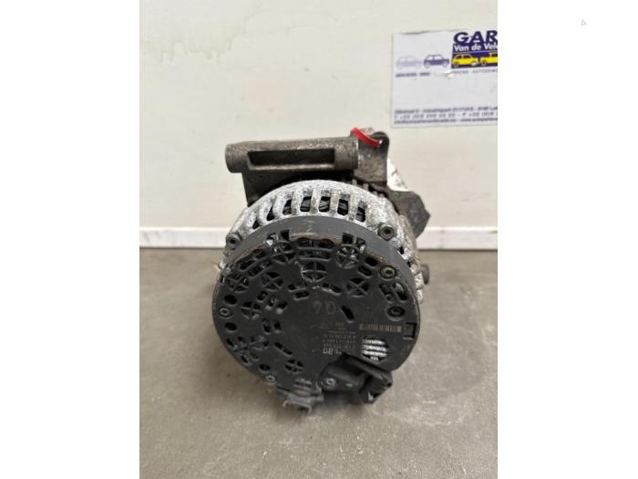 Dynamo Mercedes C-Klasse