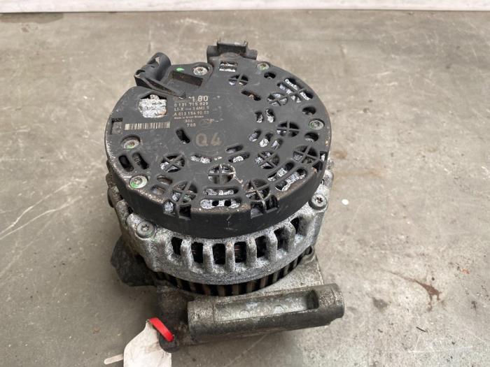 Dynamo Mercedes C-Klasse