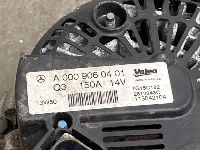 Dynamo Mercedes C-Klasse