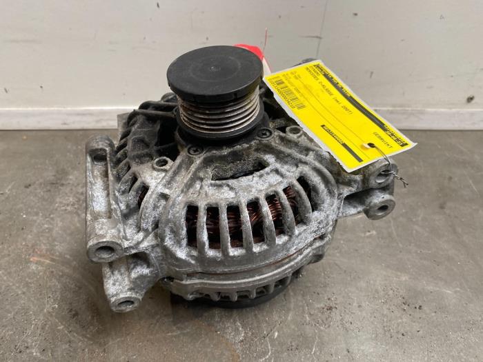 Dynamo Mercedes C-Klasse