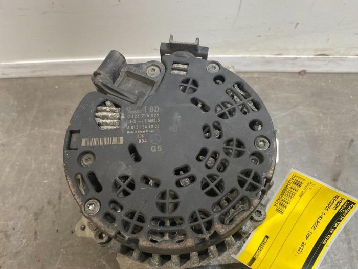 Dynamo Mercedes C-Klasse