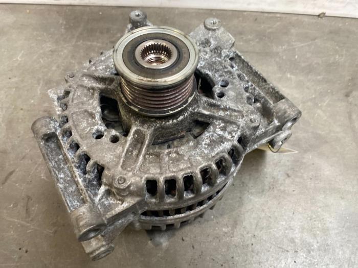 Dynamo Mercedes C-Klasse