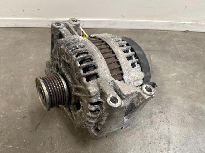 Dynamo Mercedes C-Klasse