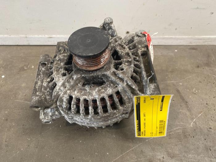 Dynamo Mercedes C-Klasse
