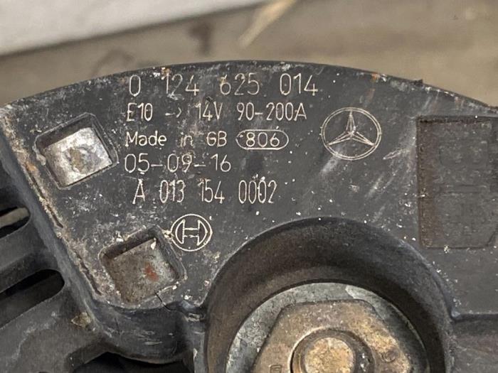 Dynamo Mercedes C-Klasse