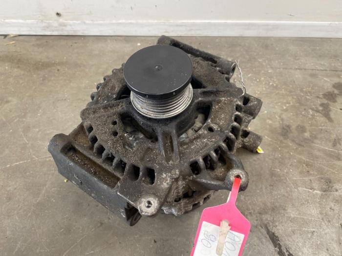 Dynamo Mercedes C-Klasse