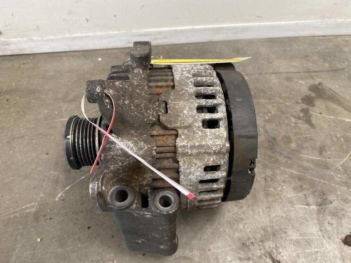 Dynamo Mercedes C-Klasse