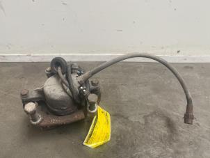 Gebruikte Remklauw (Tang) links-voor Mercedes 190 (W201) 2.0 E Prijs € 48,40 Inclusief btw aangeboden door Autoparts Van De Velde