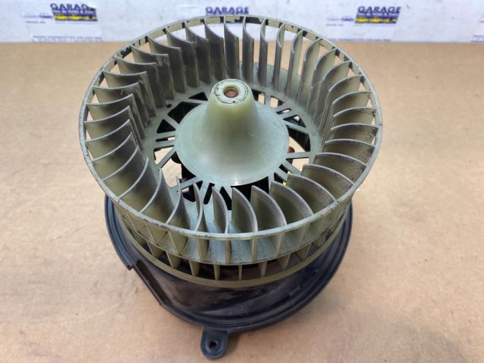 Heating and ventilation fan motor Mercedes 190E/D