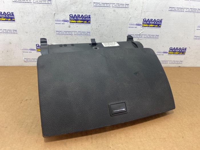 Affichage navigation Mercedes C-Klasse